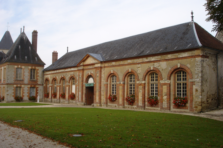 Extérieur du château de Montmirail